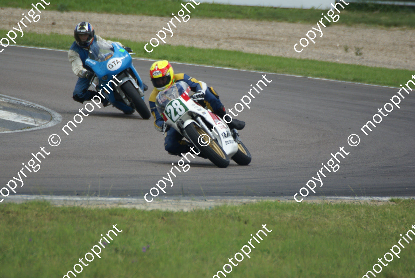 Simpson (Ian) Yamaha; Anassis Suzuki DSC06423