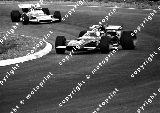 1970 SA GP 17 Jacky Ickx Ferrari 3  Beltoise Matra scan A4 20x30cm   (Malcolm Sampson Motorsport Photography)343