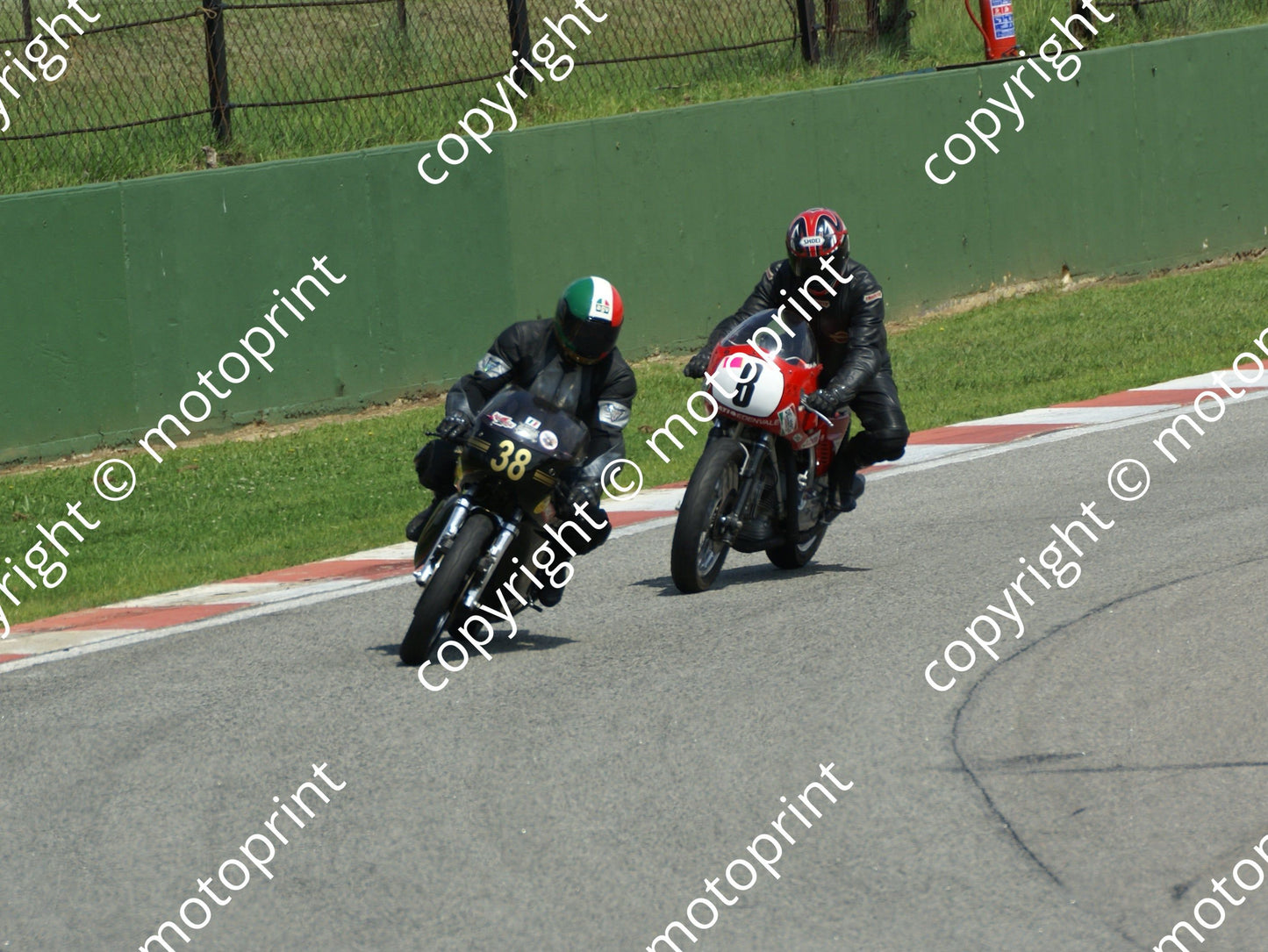 Viljoen Cox Ducati's DSC03639