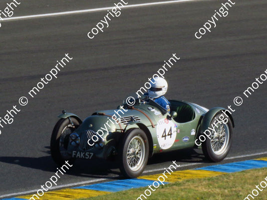 grid 2 44 MG Le Mans Spl Simon, Gareth Evans Sat pm  (21)