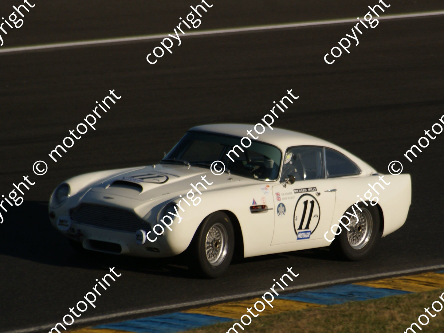 grid 3 11 Aston Martin DB4 GT Tom Alexander, Adrian Wilmott Sat pm (64)
