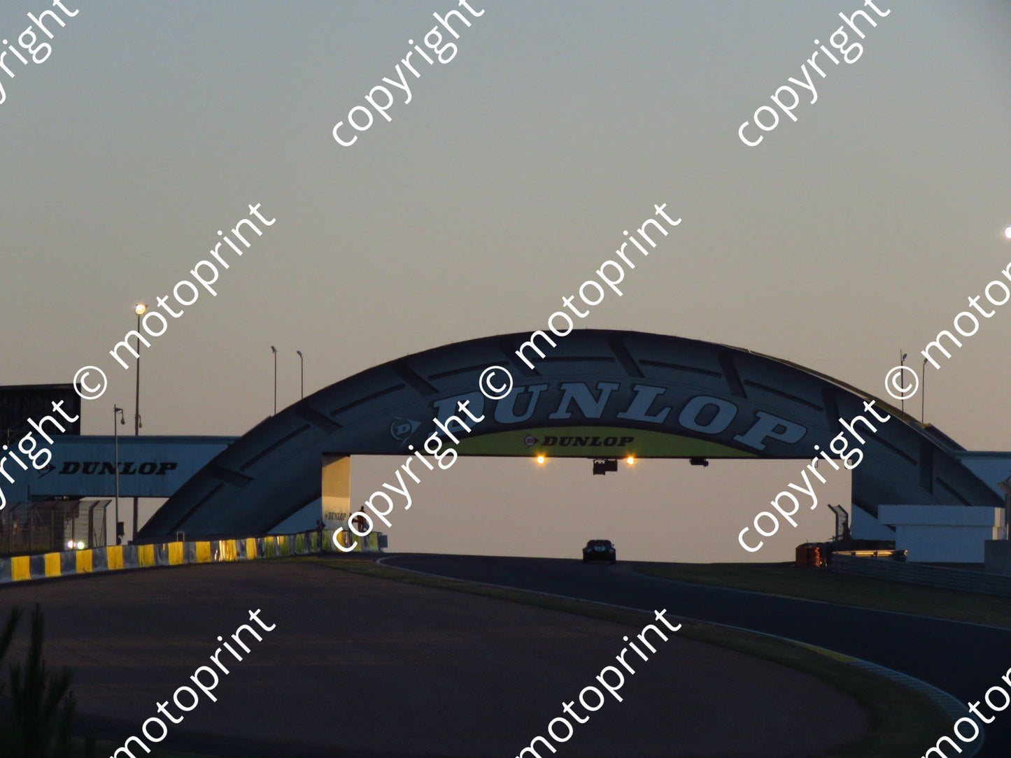 grid 4 12 Shelby Cobra 289 Ludovic, Sophie Caron 3rd Sat evening (6)