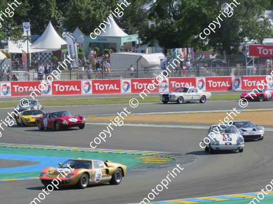 grid 4 38 GT40 Claude Nahum, 23 Porsche 911 David Hurley, david Clark prac (1)