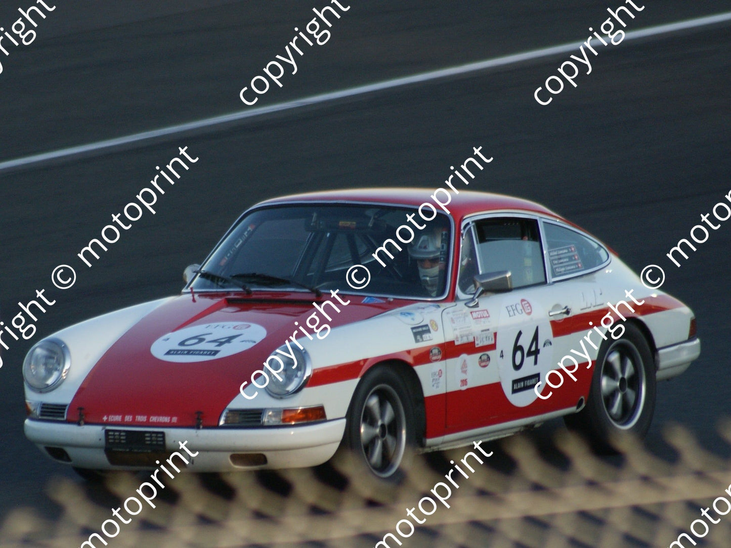 grid 4 64 Porsche 911 2,0 Philippe, Yves Scemama Sat evening (35)