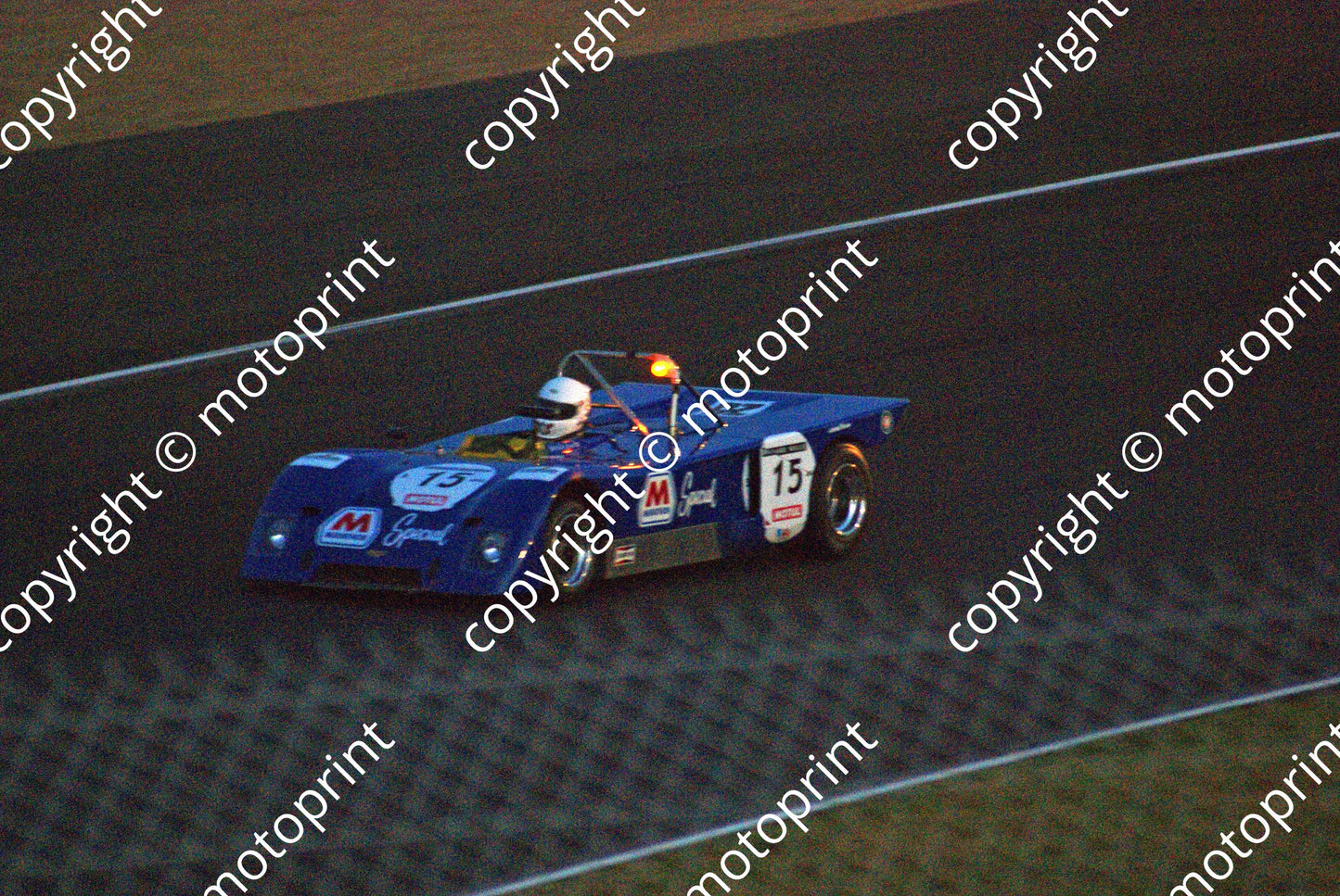 grid 5 15 Chevron B19 M & E Lauber, W Kurth, N Colyvas Sat evening  (39)