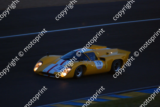 grid 5 19 Lola T70 Mk3 Eric Mestdagh Sat evening (5)