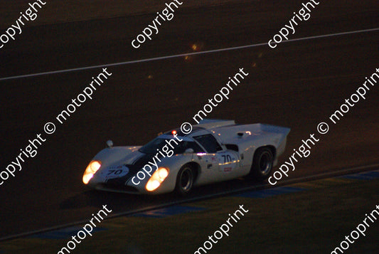 grid 5 70 Lola T70 Mk3 Pierre-Alain France Sat evening (21)